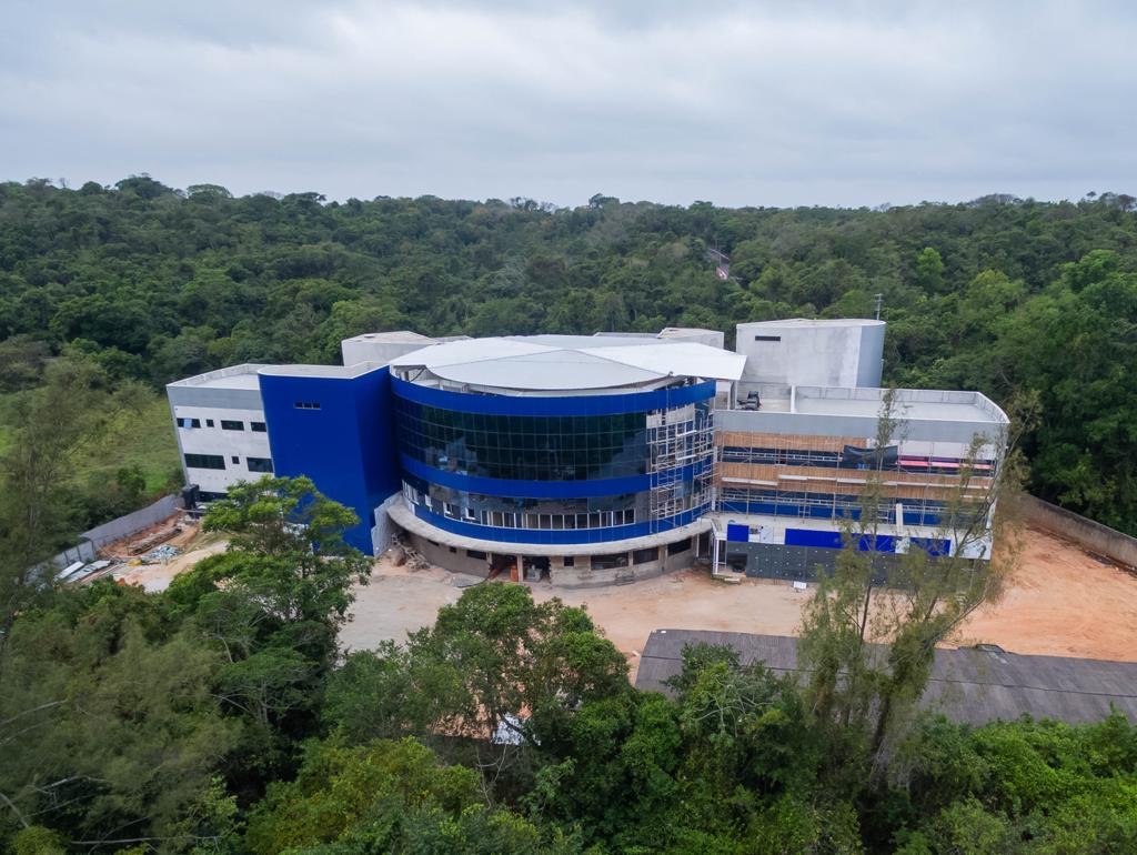 Obras do hospital de Guarapari em fase final