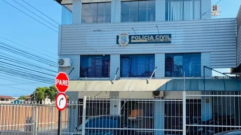 Homem invade casa, não se rende, briga com policiais e é morto a tiros no ES