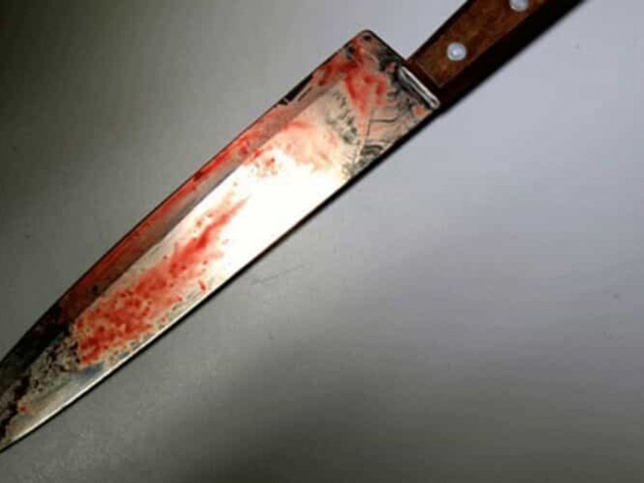 Homem de 22 anos invade escola e fere duas professoras a facadas