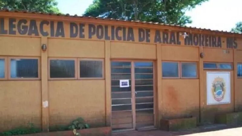 Mulher mata adolescente com facãozada ao flagra-lo abusando sexualmente de sua filha