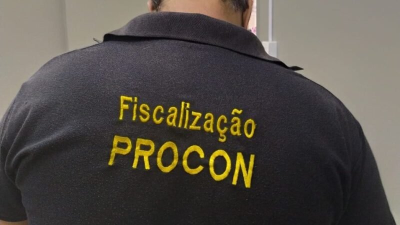 Procon de Guarapari multa escola, por cobranças abusivas