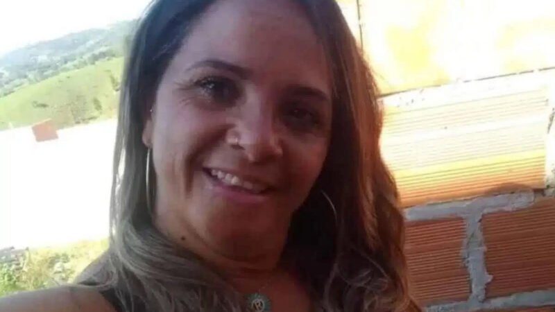 Após matar a esposa, homem a lava com cloro e desinfetante