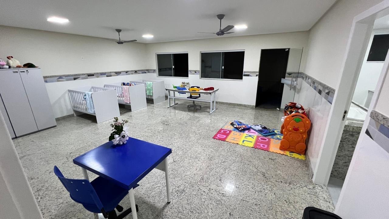 Prefeito Edson Magalhães inaugura nova sede da Escola Tânia Ahouagi, em Village do Sol